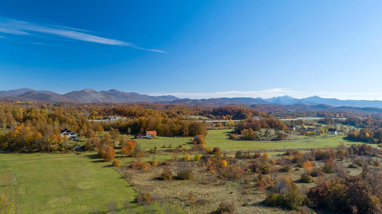 Velebit Lodge Lovinac  Esterno foto