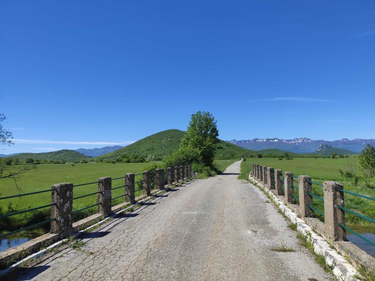 Velebit Lodge Lovinac  Esterno foto
