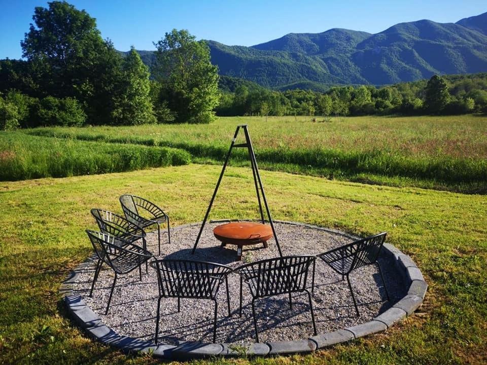 Velebit Lodge Lovinac  Esterno foto